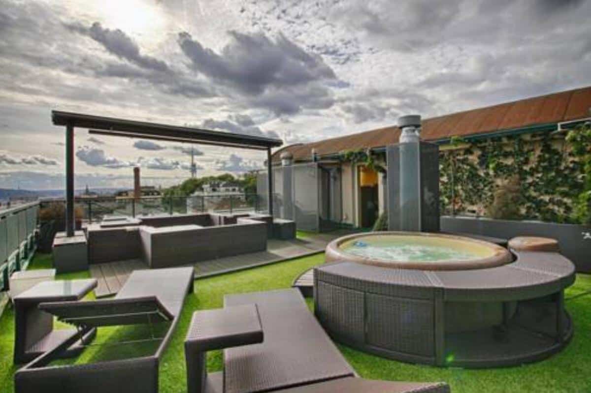 Faire une terrasse pour jacuzzi